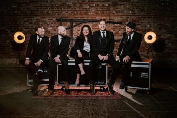 The Redfords: Your Premier Wedding Band at Winters Barns